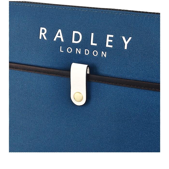  London Addison Gardens Responsible, Medium Laptop Pouch