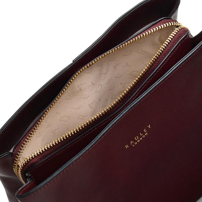  London Dukes Place, Medium Compartment Crossbody