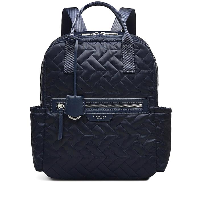  London Finsbury Park - Quilt, Medium Zip-Top Backpack