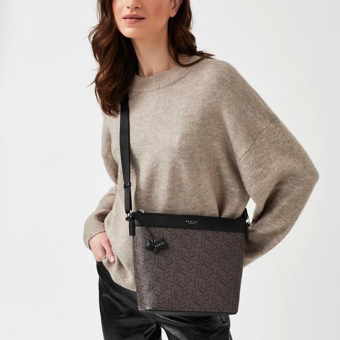  London Iconic London Responsible, Medium Zip-Top Cross Body Bag