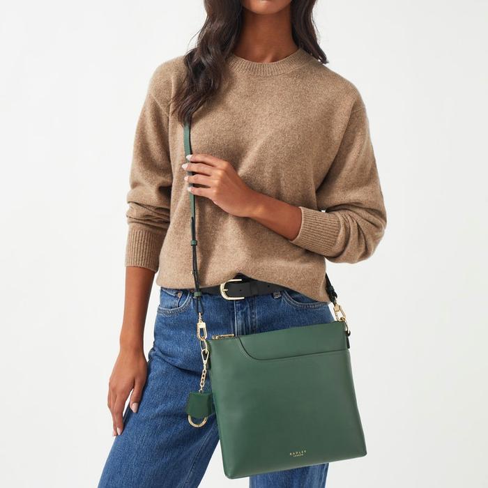  London Pockets 2.0, Medium Zip-Top Cross Body