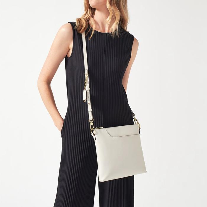  London Pockets 2.0, Medium Zip-Top Cross Body