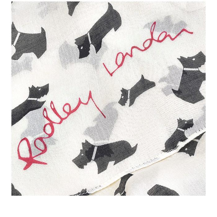  London Scatter Dog, Scarf